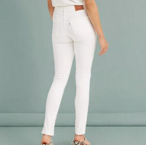 NWT Levi's 311 Shaping Skinny Women's 18M 34x30 White Jeans 34 X 30